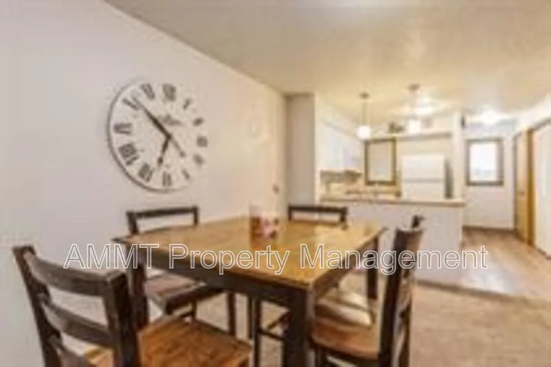 2 bed, 2.0 bath, $2,000 — Photo 2