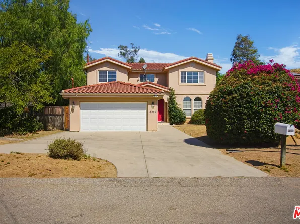 8485 Val Verde Dr, Canoga Park, CA 91304