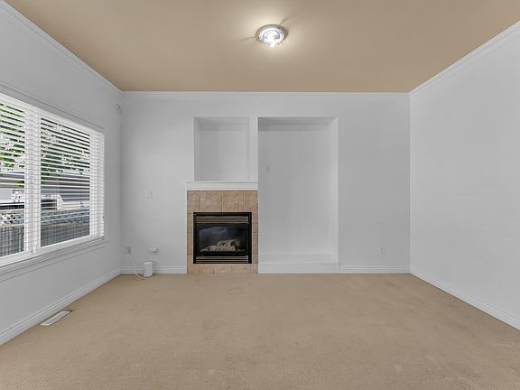 4th image of 6803 192nd St
