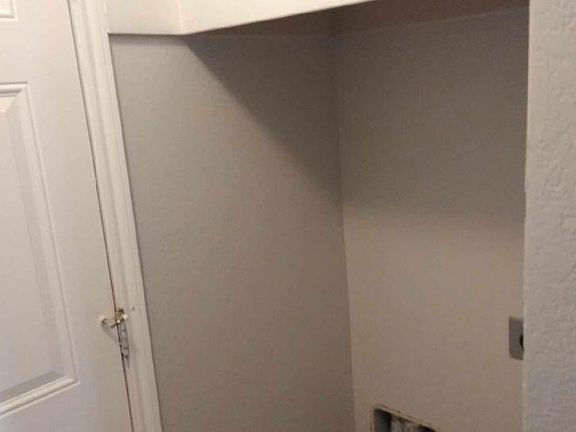 2nd image of 713 Claremont Pkwy #B