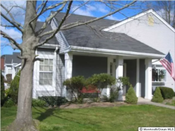 879B Winchester Ct, Manchester, NJ 08759