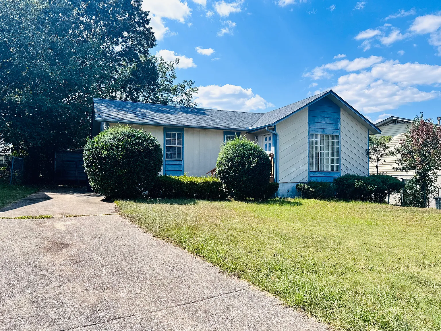 3 bed, 1164 sqft, $1,400 — Photo 1