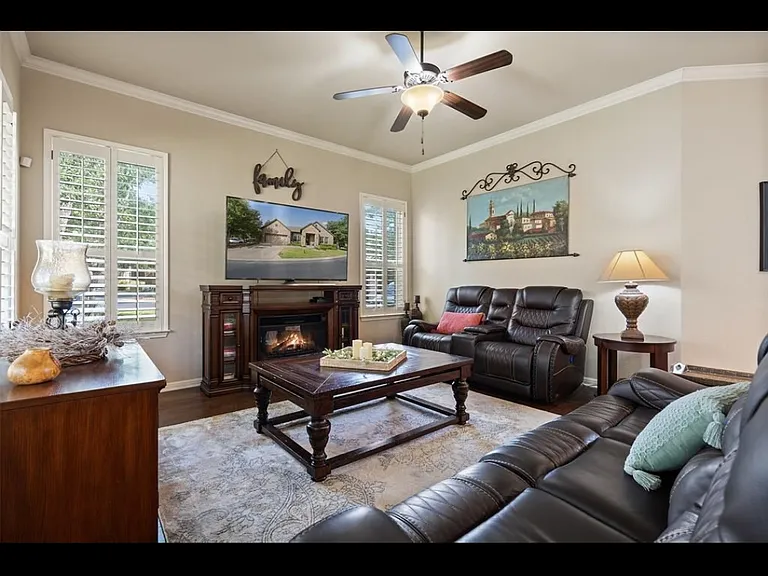 9550 Savannah Ridge Dr #21 — Photo 19