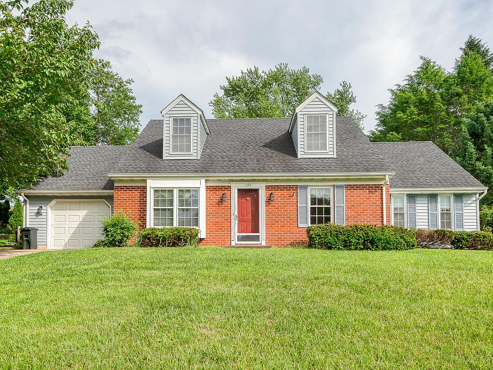 1st image of 132 Regent Dr