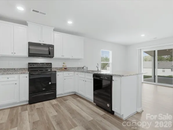 155 Trailwood Ct, Salisbury, NC 28146