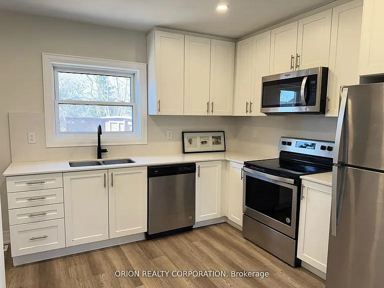 1016 Haig Blvd — Photo 17