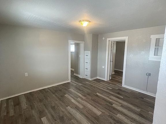 2nd image of 400 Santa Fe Dr APT 4