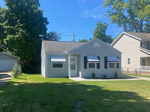 2nd image of 1172 Genesee Ave #1