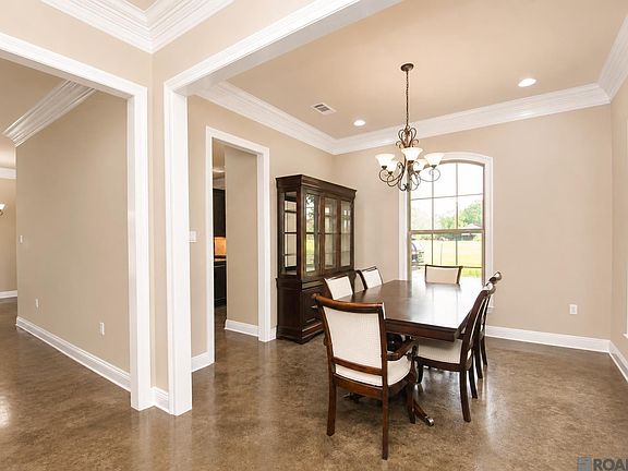 5th image of 18137 Greenwell Springs Rd