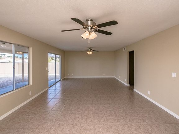 5th image of 3349 Bluegrass Dr