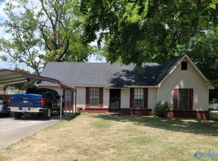 311 N Weakley St, Florence, AL 35630