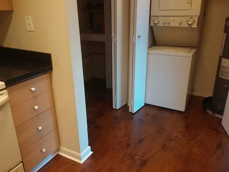 10424 NE 32nd Pl #C303 — Photo 12