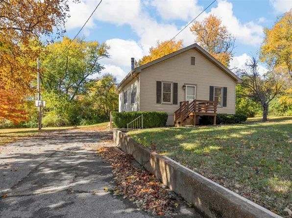 3665 Falcon Ave, Bridgeton, MO 63044