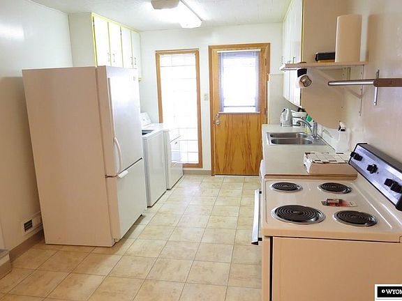 5th image of 1007 E Jackson Ave