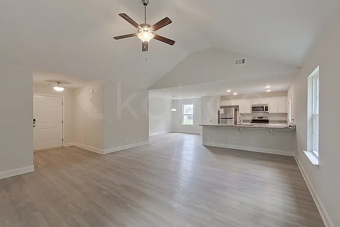 223 Western Red Cedar Dr — Photo 5
