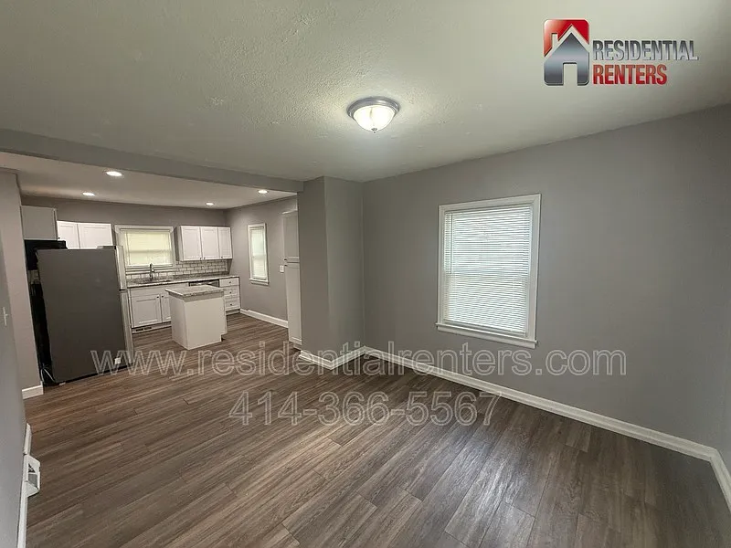 3 bed, 2.0 bath, 1470 sqft, $1,950 — Photo 3