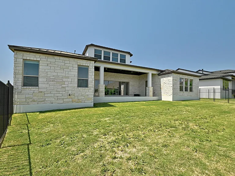 4809 Serene Hills Dr — Photo 35