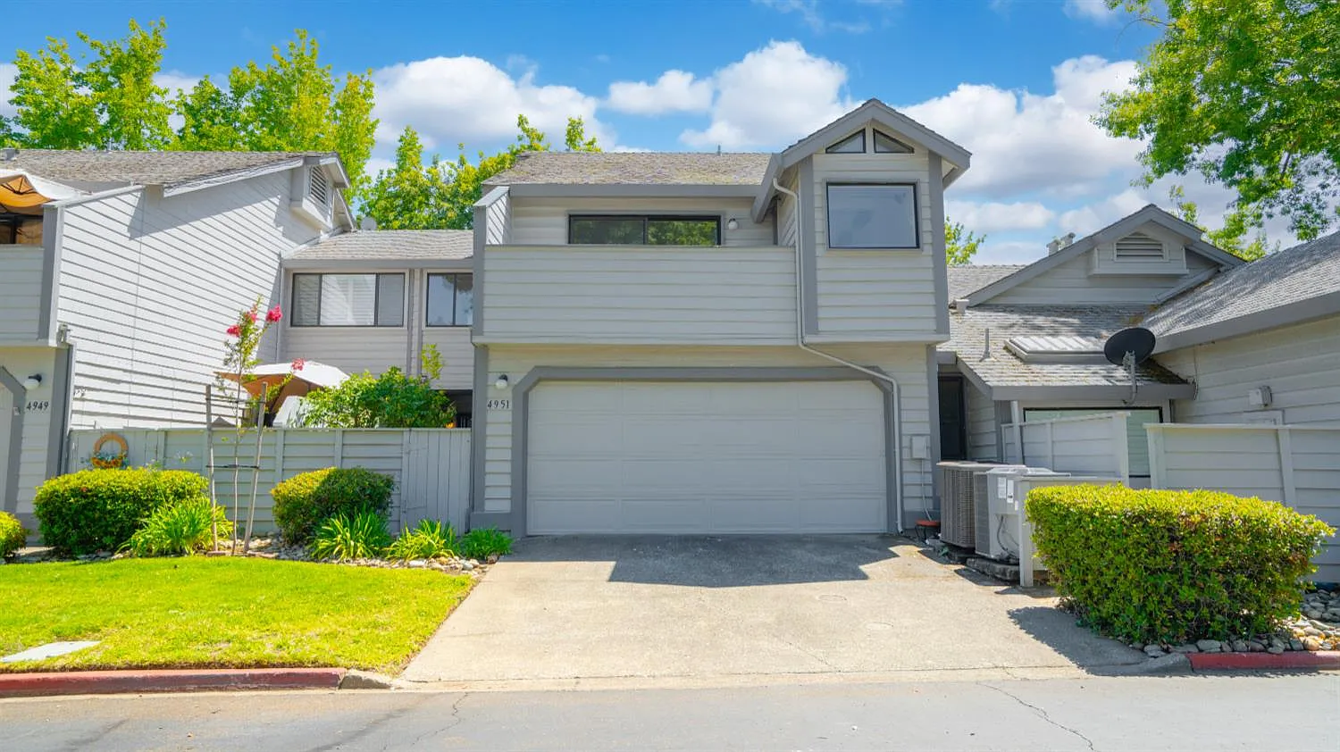 4951 Country View Lane photo 1