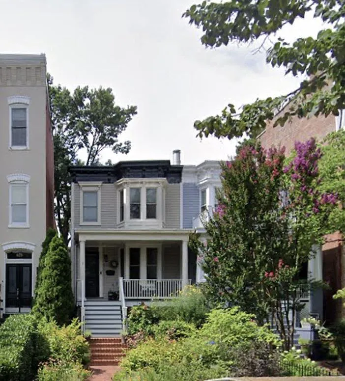 623 Massachusetts Ave NE photo 1
