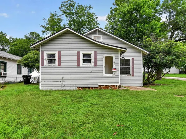 321 S 8th Ave, Teague, TX 75860