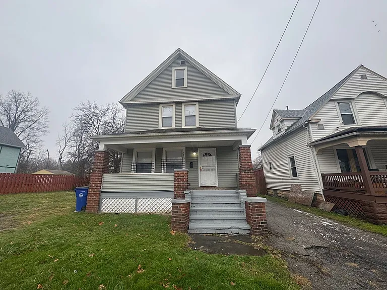9710 Easton Ave — Photo 2