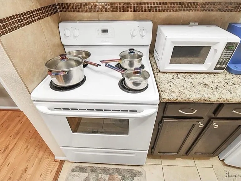 3770 Lovers Wood Ln #606 — Photo 13