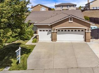 6289 Pebble Beach Dr, Vallejo, CA 94591