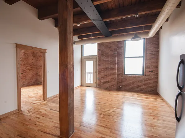216 N May St, Chicago, IL