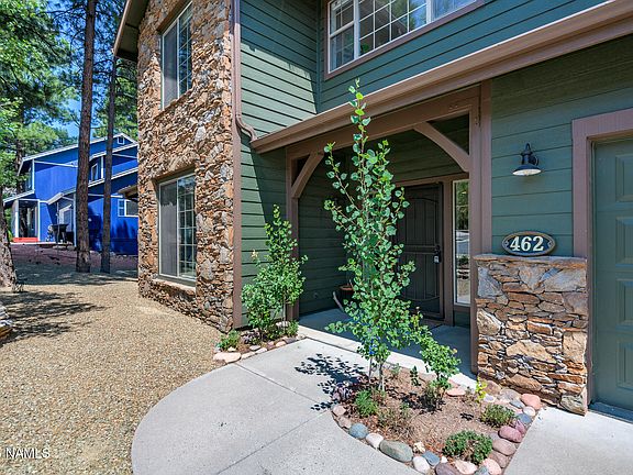 2nd image of 462 E Twelve Oaks Dr