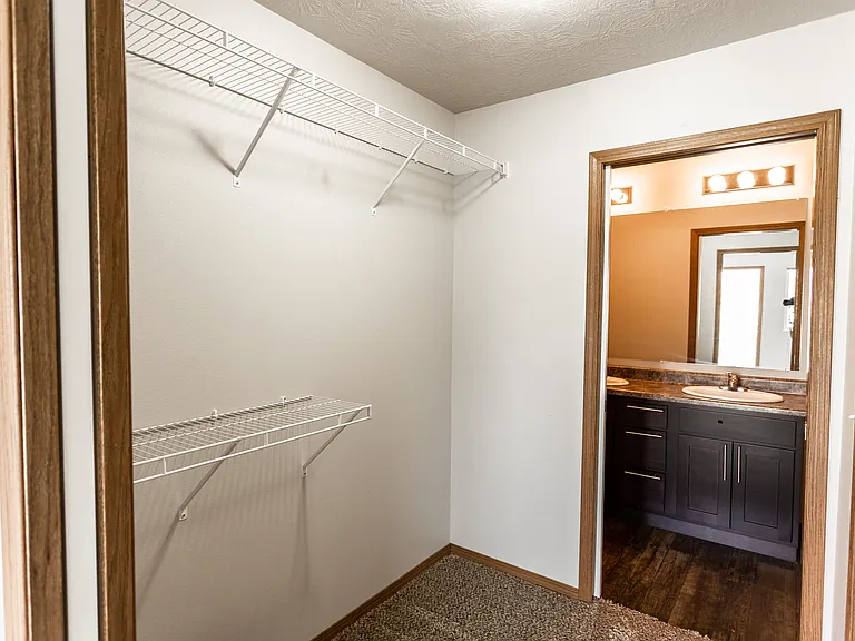 100 S Augusta Pl — Photo 33