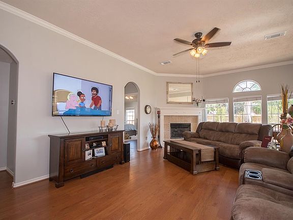 5th image of 5514 Carta Valley Ln