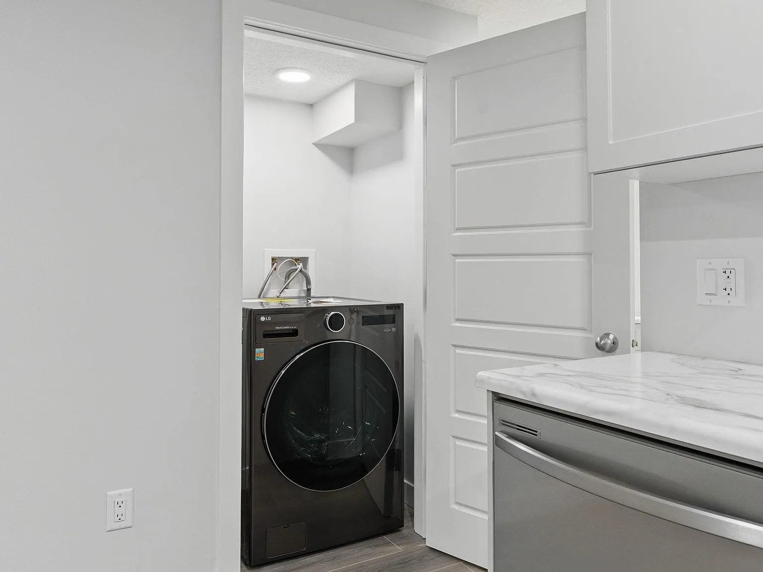 1 bed, 1421 sqft, $1,000 — Photo 4