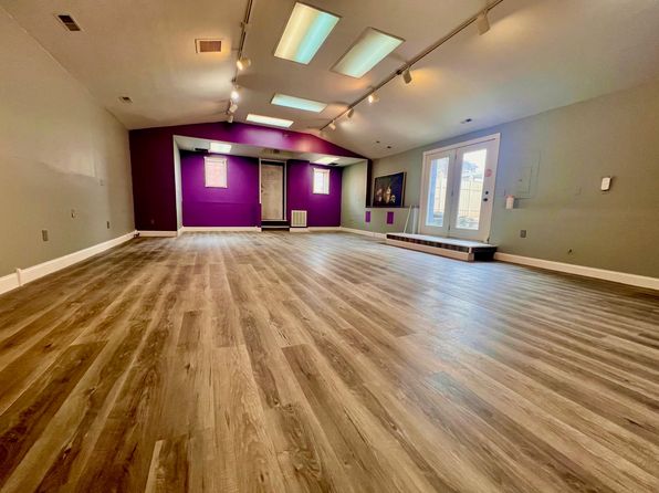 huntington-west-virginia-439312447 picture