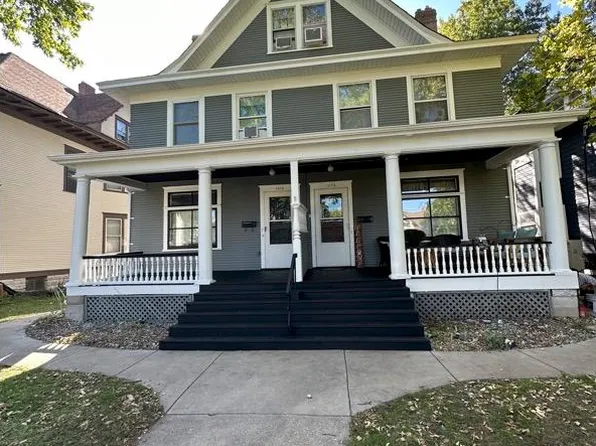 1076 Ashland Ave, Saint Paul, MN 55104