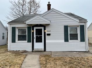 23070 Rosalind Ave, Eastpointe, MI 48021