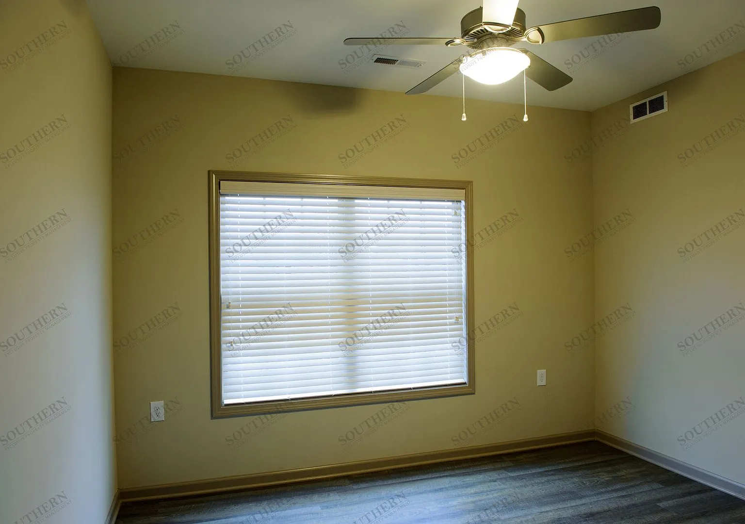 311 Professional Park Dr. — Photo 4