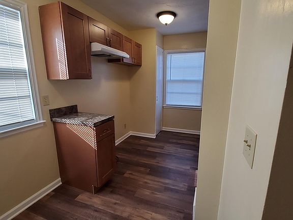 3rd image of 311 S 47th St #311