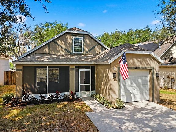 2nd image of 628 Cape Cod Cir