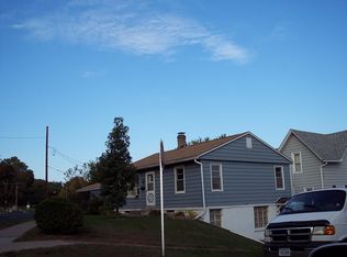 301 N Bluff Blvd, Clinton, IA 52732