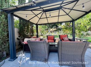1251 Peacock Hill Dr, Santa Ana, CA 92705