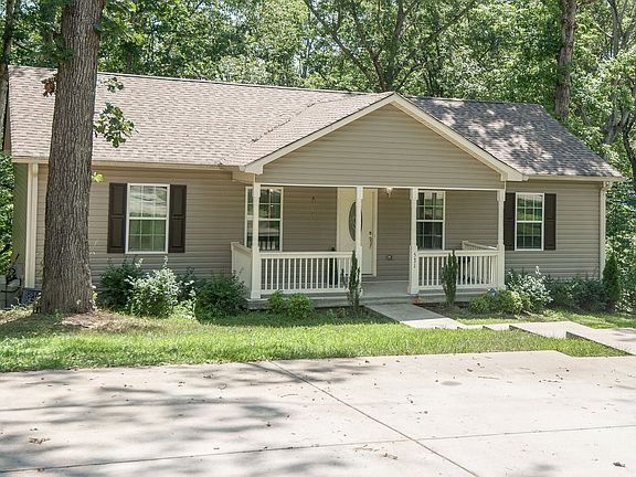 3rd image of 531 Skyview Dr