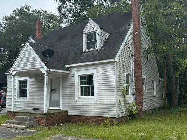 105 Roberson Ave, Williamston, NC 27892