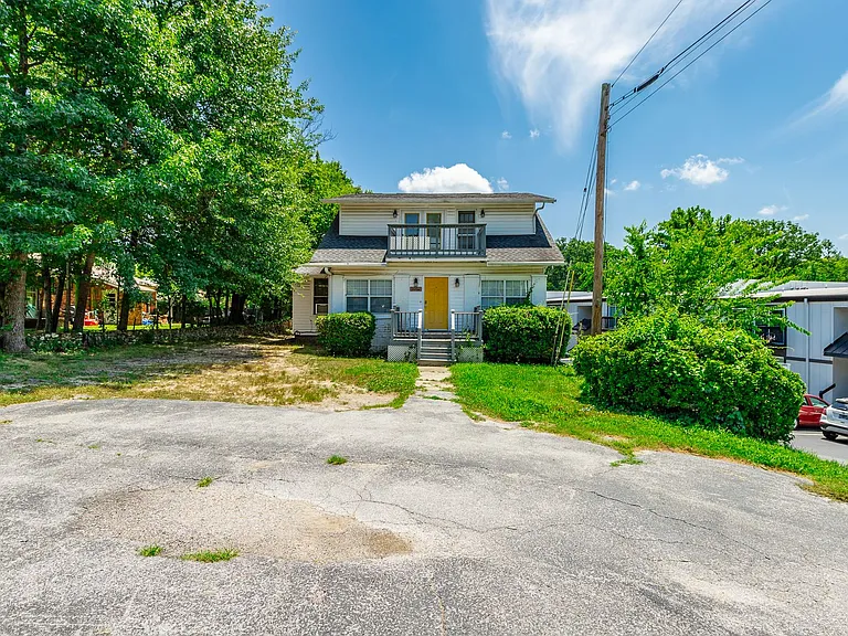 300 Dunlap Ave — Photo 11