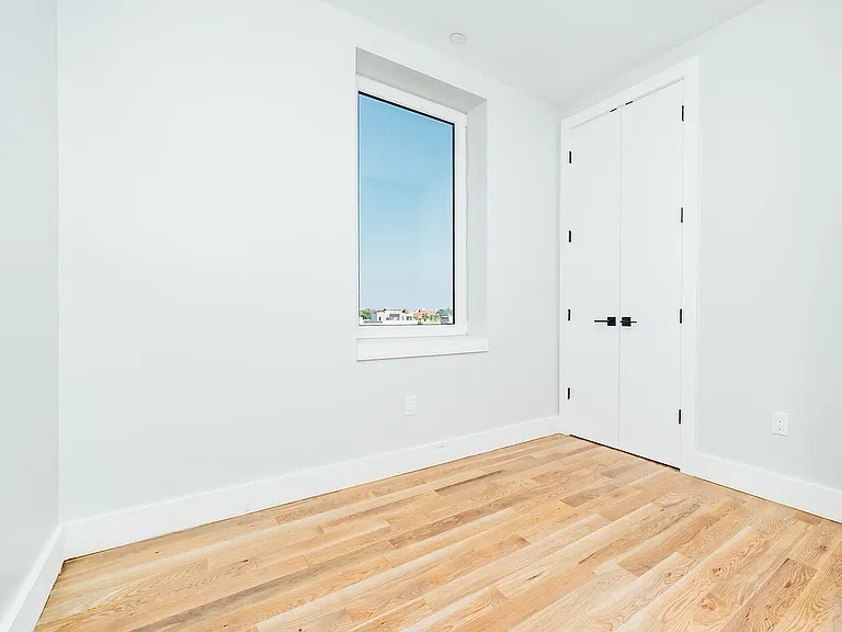 916 Bergen St #3A — Photo 12