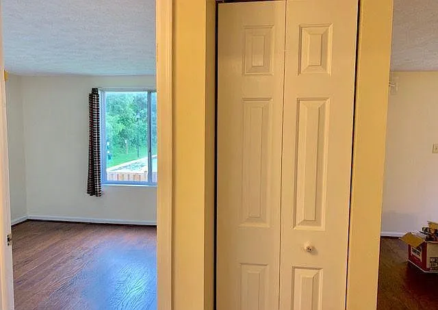 2 bed, 920 sqft, $2,100 — Photo 1