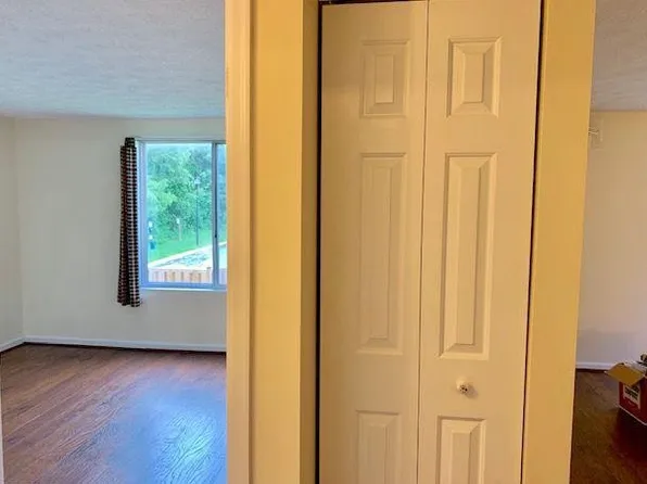 3502 Kingsley Ct APT F, Pasadena, MD 21122