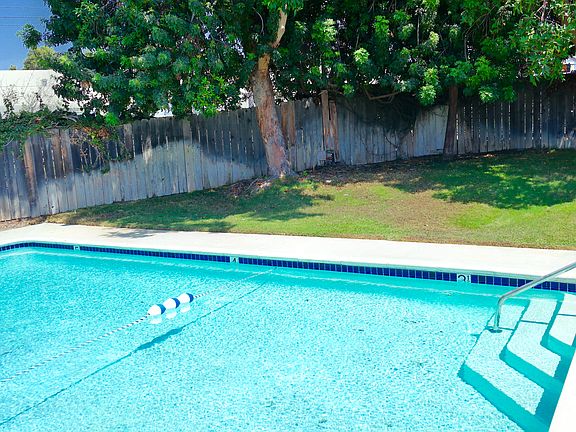 5th image of 3044 Iris Ave Unit 202