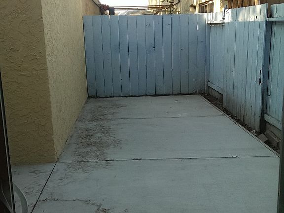 5th image of 1490 Flanigan Dr Unit 3