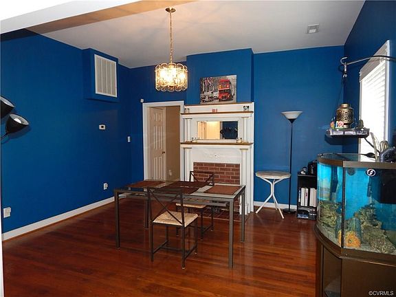 2nd image of 114 E 18th St