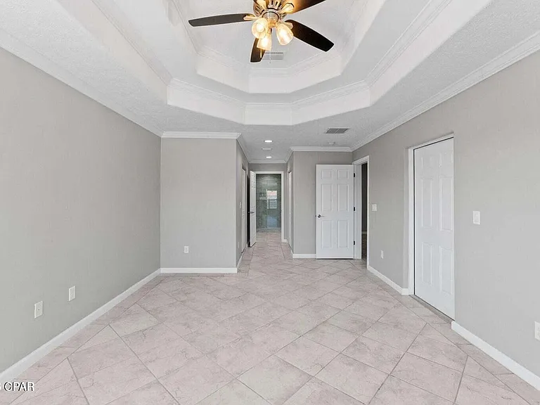 1041 Plantation Dr — Photo 7